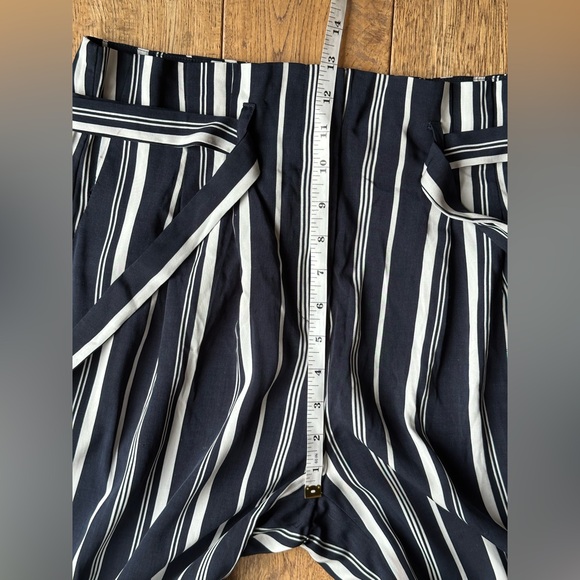 NEW Chelsea28 Navy Sapphire Sophia Stripe Wide Leg Pants size 8 - Picture 10 of 12